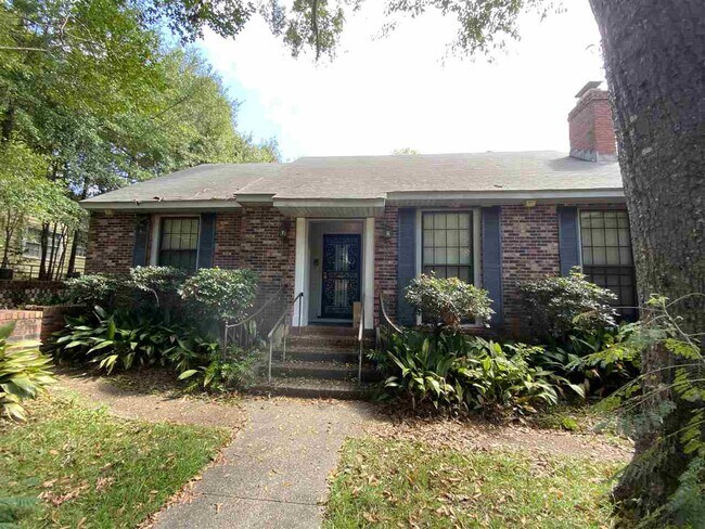 Foto del edificio - 1204 Linden Pl
