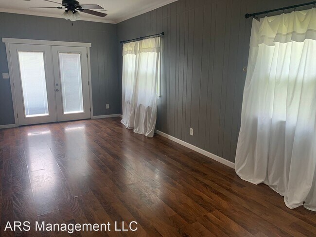 Building Photo - 3 br, 1.5 bath House - 2637 Hopper Road