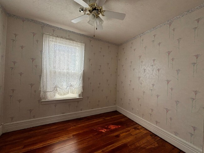 Building Photo - 916 Brayton Park Pl