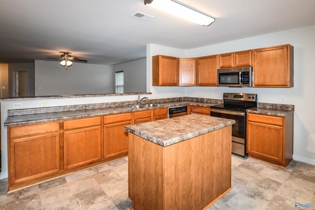 Building Photo - 226 Harold Murphy Dr