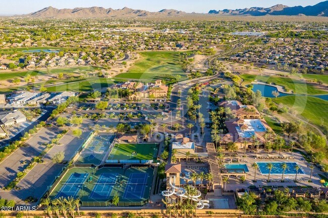 Building Photo - 3221 E Virgil Dr