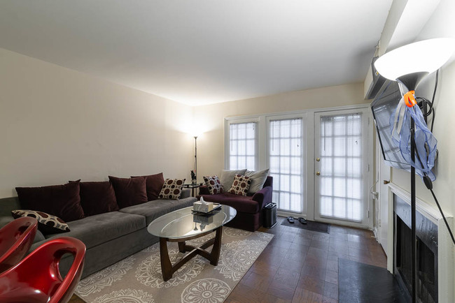 Foto del edificio - 1603 Corcoran St NW