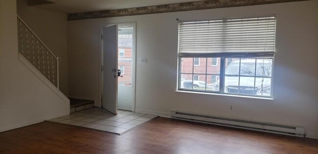 Building Photo - 1031 Woodlawn Avenue