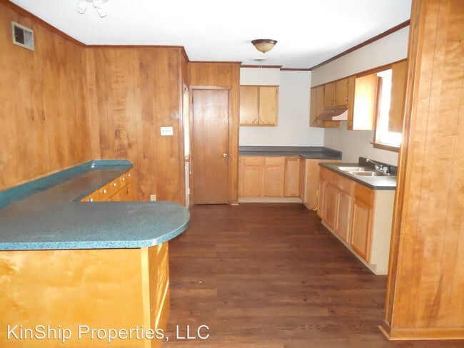 Building Photo - 3 br, 1 bath House - 501 Tulane Dr