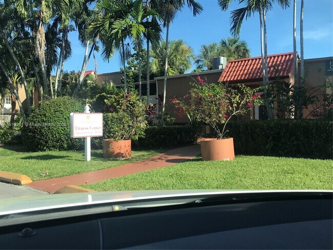 Foto del edificio - 5231 Geneva Ct