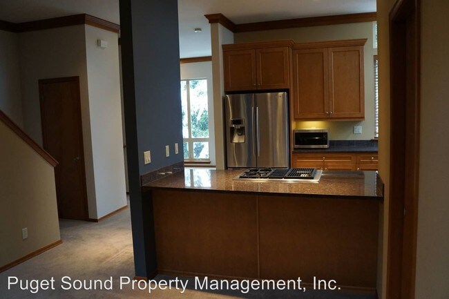 Building Photo - 164 Madrona Way NE