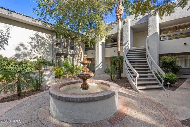 Foto del edificio - 5223 N 24th St