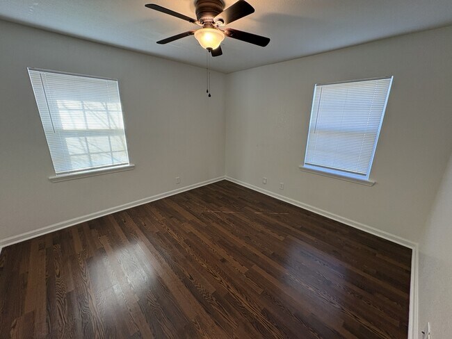 Foto del edificio - 1232 N Tacoma Pl