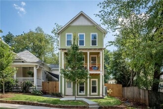 Building Photo - 1351 Finley St NE