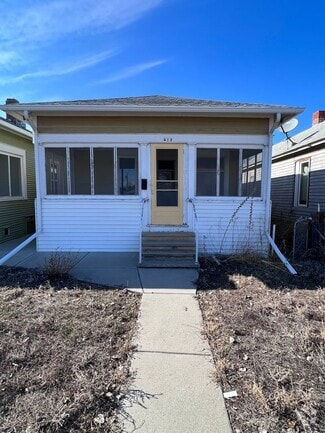 Building Photo - 415 Yellowstone Ave