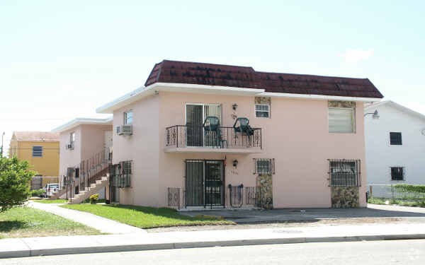 Building Photo - 1920 SW 7th St
