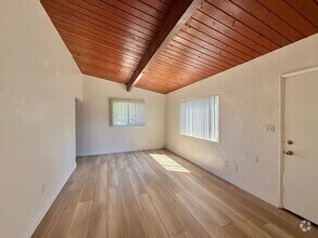 Building Photo - 4429-4431 Manitou Way
