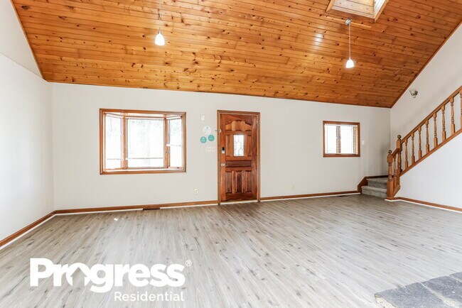 Foto del edificio - 4745 Summit Rd SW