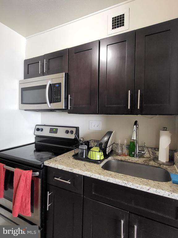 Building Photo - 224 W Rittenhouse Square