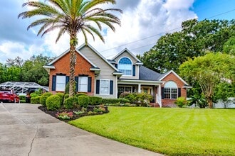 Building Photo - 33721 Spring Dr
