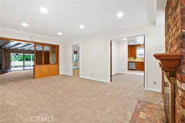 Foto del edificio - 15940 Bluefield Ave