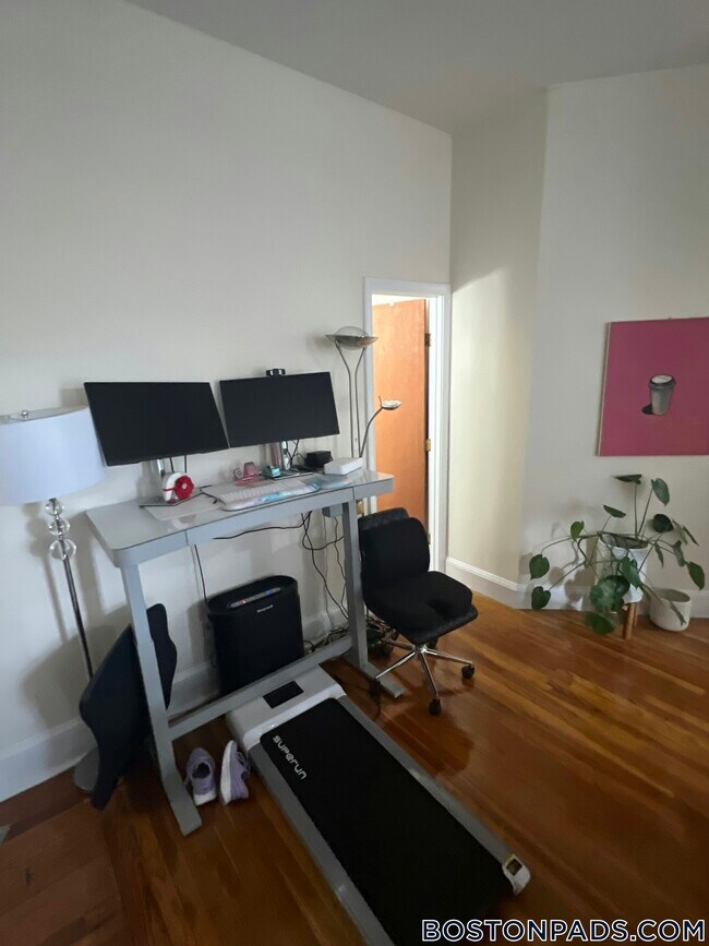 Building Photo - 1315 Commonwealth Ave