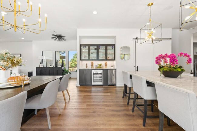 Foto del edificio - 223 Golden Bear Dr