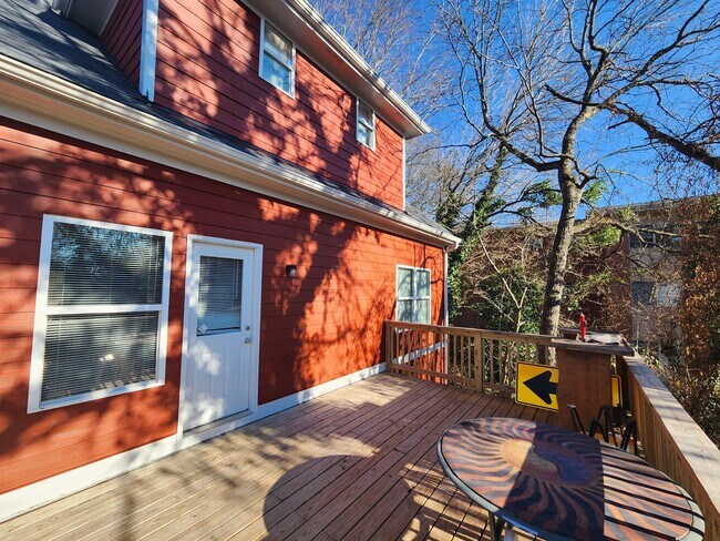 Foto del edificio - 202 Little St