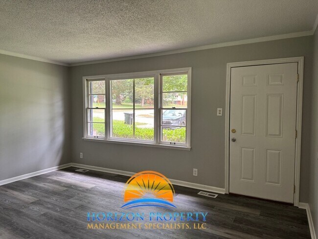 Foto del edificio - 6117 Colfax Rd NW