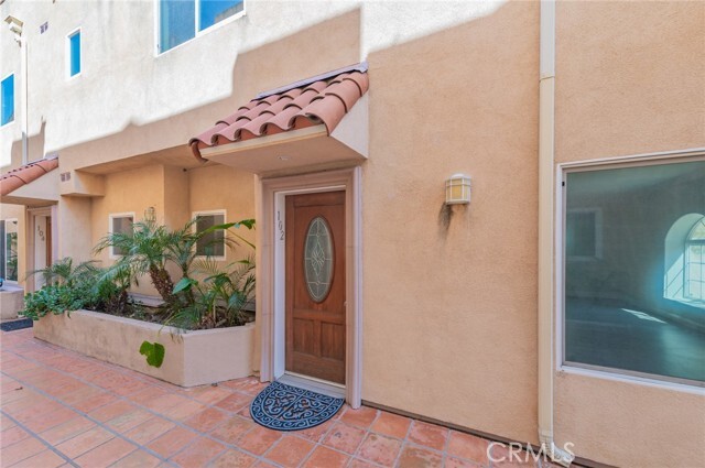 Foto del edificio - 5719 Camellia Ave