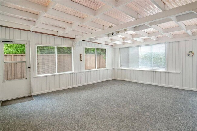 Foto del edificio - $3,950 / 4br - 1463ft2 - Updated 4 Beds / ...