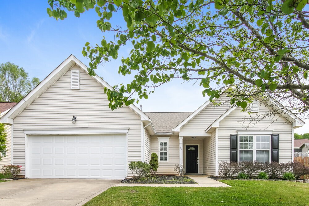 Foto principal - 107 Bluffton Rd