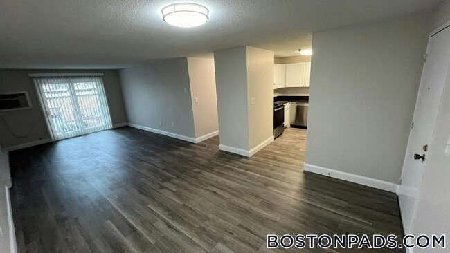 Foto del edificio - 799 Farm Rd