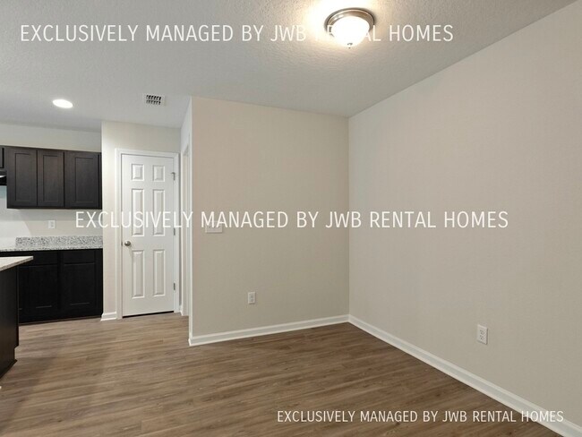 Building Photo - 485 E 56th St