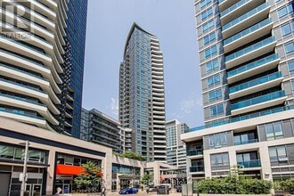 Building Photo - 7171 Yonge St