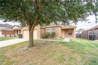 Building Photo - 6003 Shamrock Dr