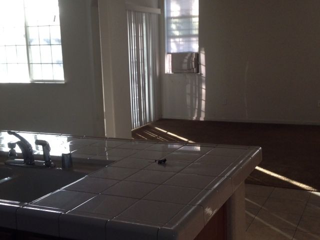Foto del edificio - 8065 Shay Cir