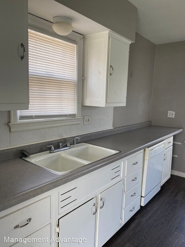 Building Photo - 2 br, 1 bath House - 2726 Underwood Street