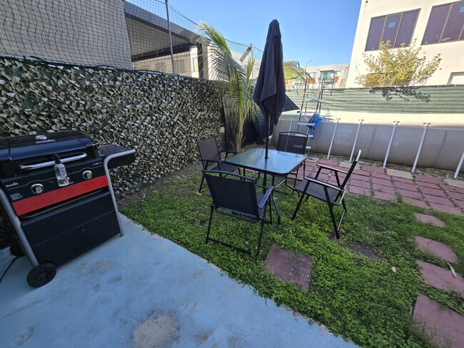 Building Photo - 26132 SW 136 Ct
