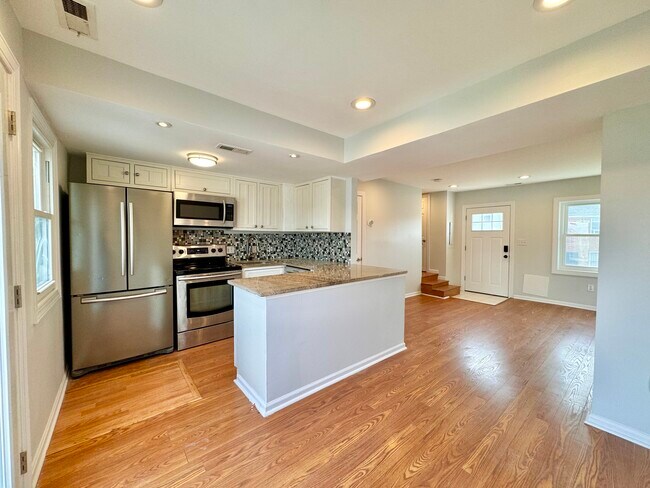 Foto del edificio - 1151 Summit St NE
