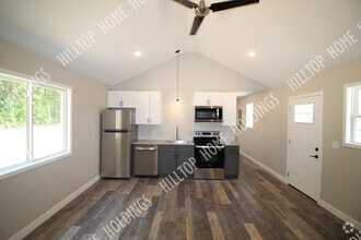 Building Photo - 2 Oak Terrace Ln