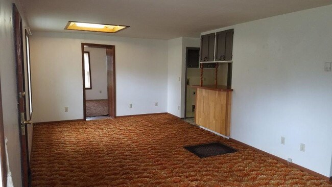 Foto del edificio - 618 E Street/Stone House