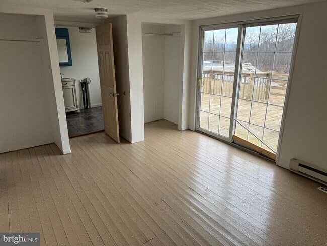 Foto del edificio - 3959 Warm Spring Rd