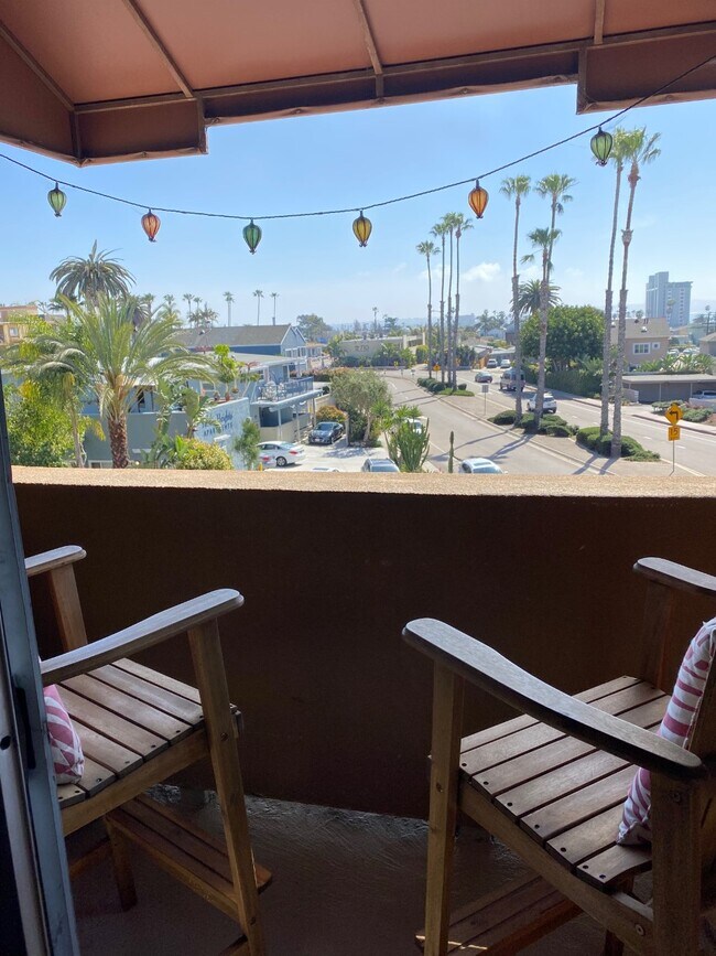 Balcony - 5051 La Jolla Blvd
