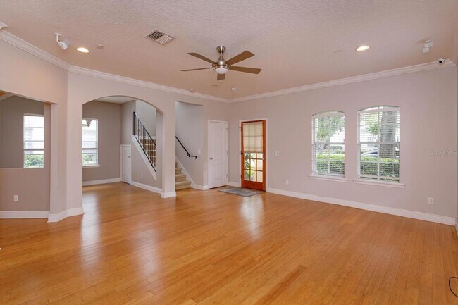 Foto del edificio - 832 Ellwood Ave