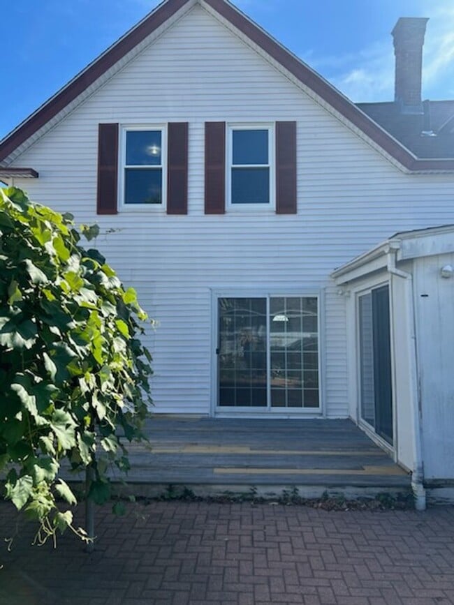Building Photo - Single Family Home for Rent