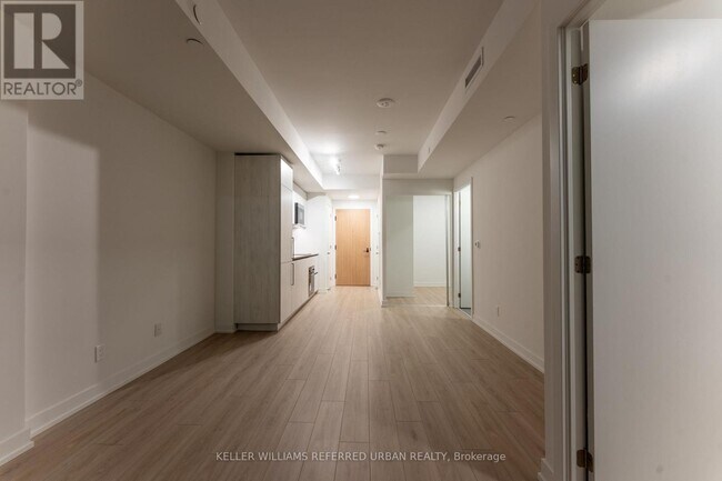 Building Photo - 35 Parliament St