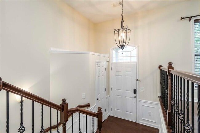 Building Photo - 2243 Millhaven St SE