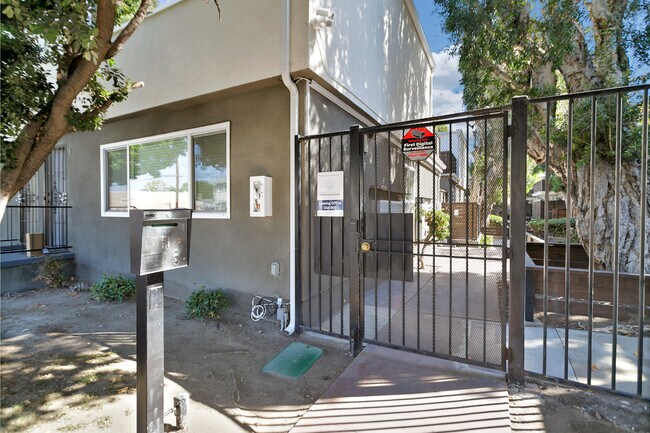 Foto del edificio - 23330 Arlington Ave