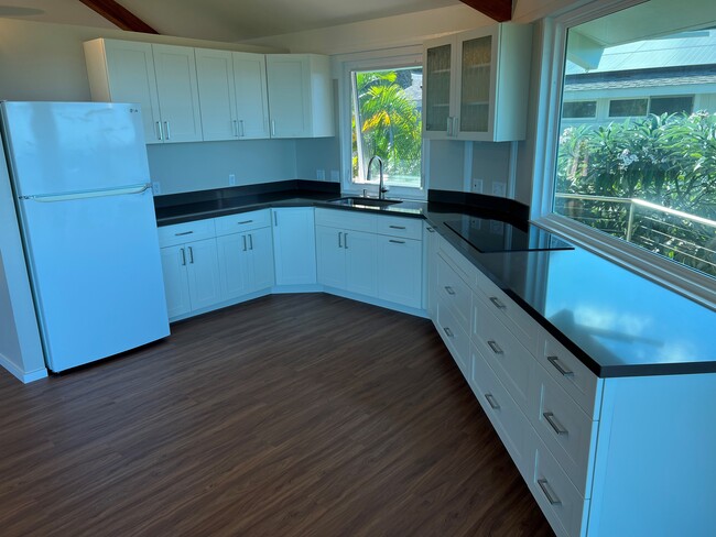 Building Photo - 1111 Koohoo Pl