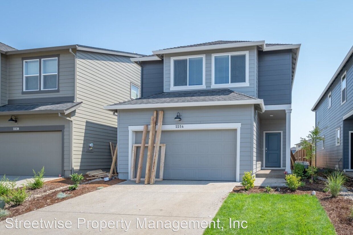 4 br, 3 bath House 2254 Killian Spring Dr House Rental in Woodburn