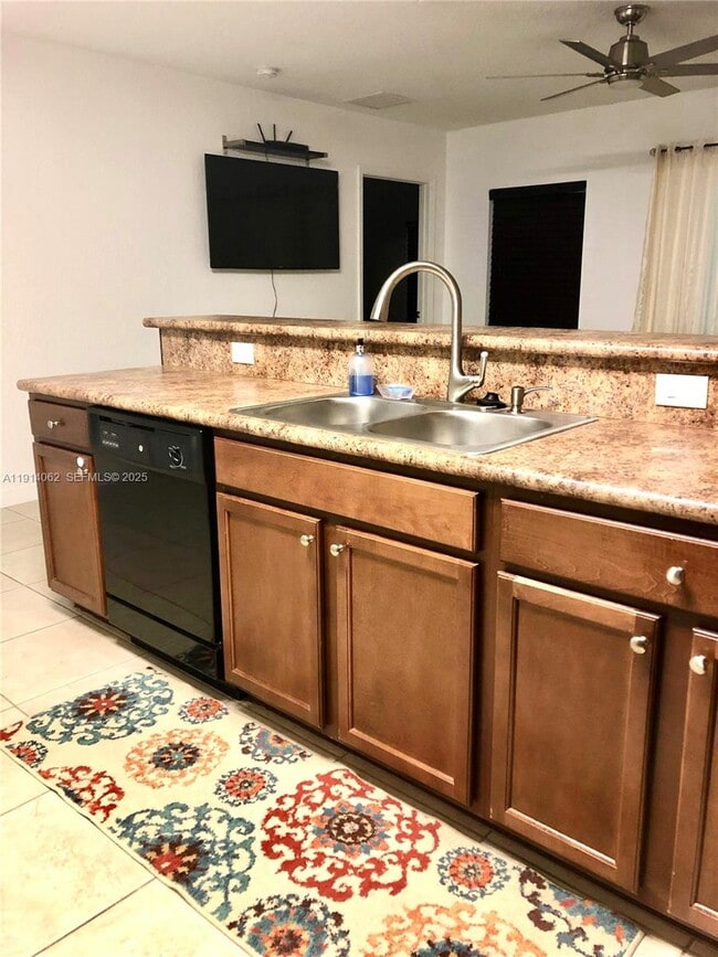 Building Photo - 1018 Foster Rd