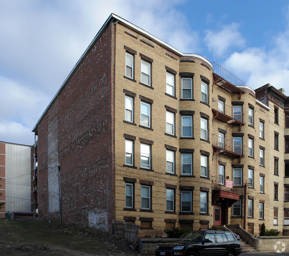 Holyoke Portfolio Apartments in Holyoke, MA