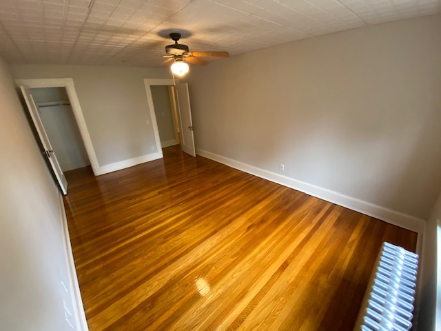 Large bedroom - 73 Prospect St