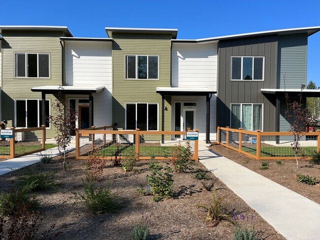 Foto del edificio - New Modern Construction 3 Bed 2.5 Bath wit...